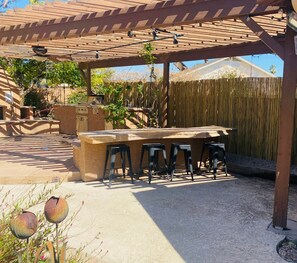 Outdoor dining