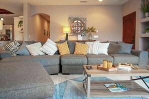 Fernseher, Kamin, Netflix, Hulu