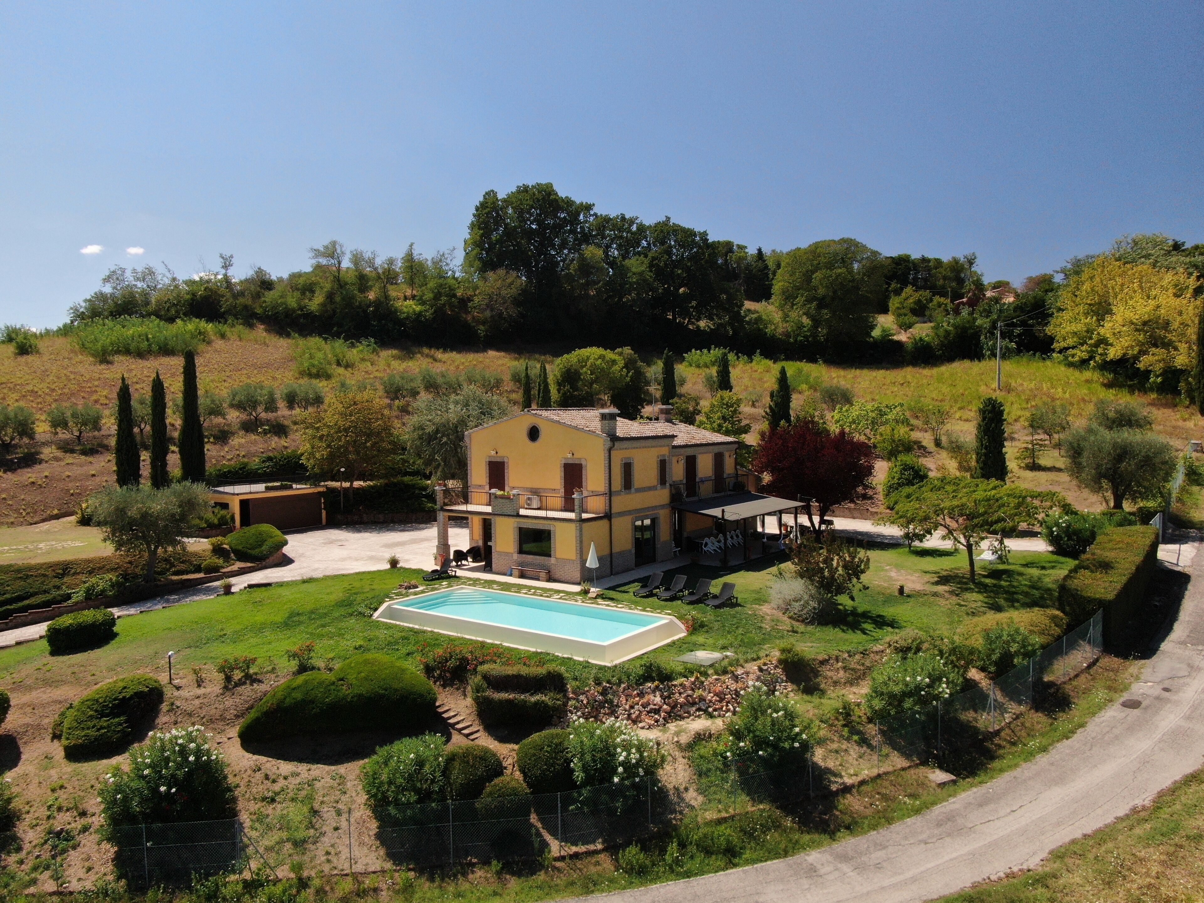 Villa Belvedere Fortuna, swimming pool, 4 bedrooms, for 16 people, with sea view 