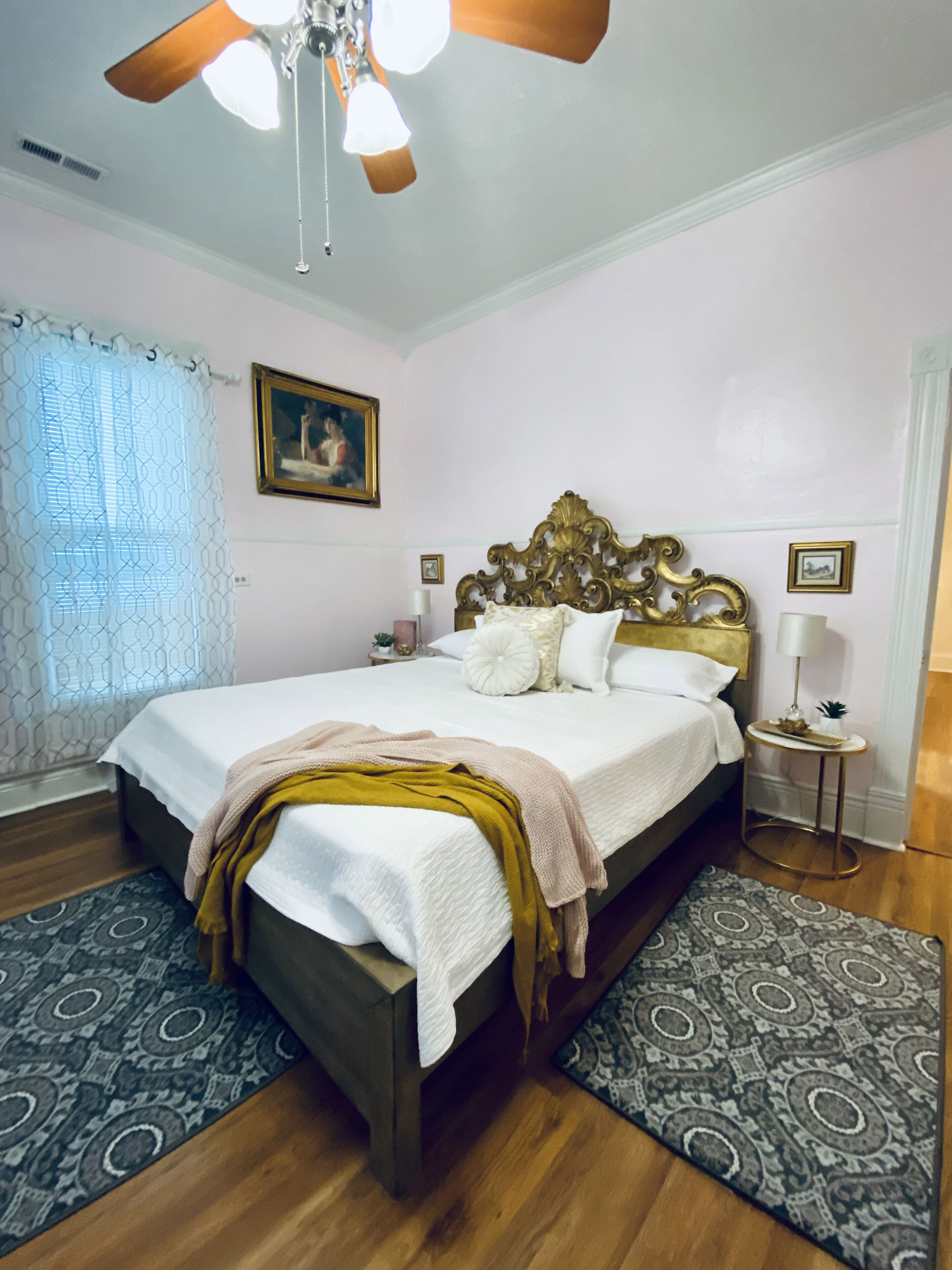 Downtown premier property that offers water park day passes & more.