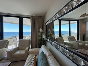 Fernseher, Netflix, DVD-Player, Streaming-Dienste