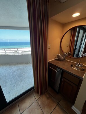 Interior - Gulf Front Condo with Stunning Views! (Pensacola)
