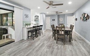 Dining - Wow...this place has it all-Outstanding Home (Marco Island)