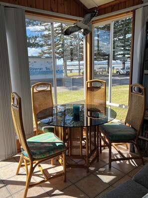 Dining - Family Friendly Shack with Bay Views (Fisherman bay)