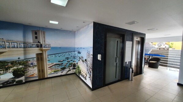 Interior - Flat Jardim de Alah - Armação beachfront (BA)