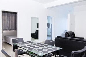 Dining - Three bedroom apartment, only 5 minutes walk from sandy beach.  (Flic en Flac)