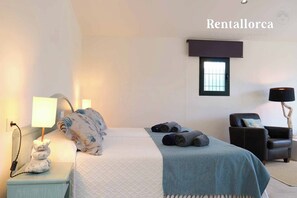 4 多间卧室、熨斗/熨衣板、免费 WiFi、床单