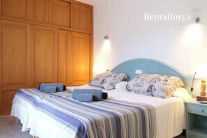 4 dormitorios, tabla de planchar con plancha, wifi gratis y ropa de cama