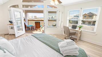 3 bedrooms, desk, iron/ironing board, travel crib