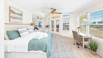 3 bedrooms, desk, iron/ironing board, travel cot