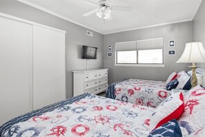 2 bedrooms, iron/ironing board, free WiFi