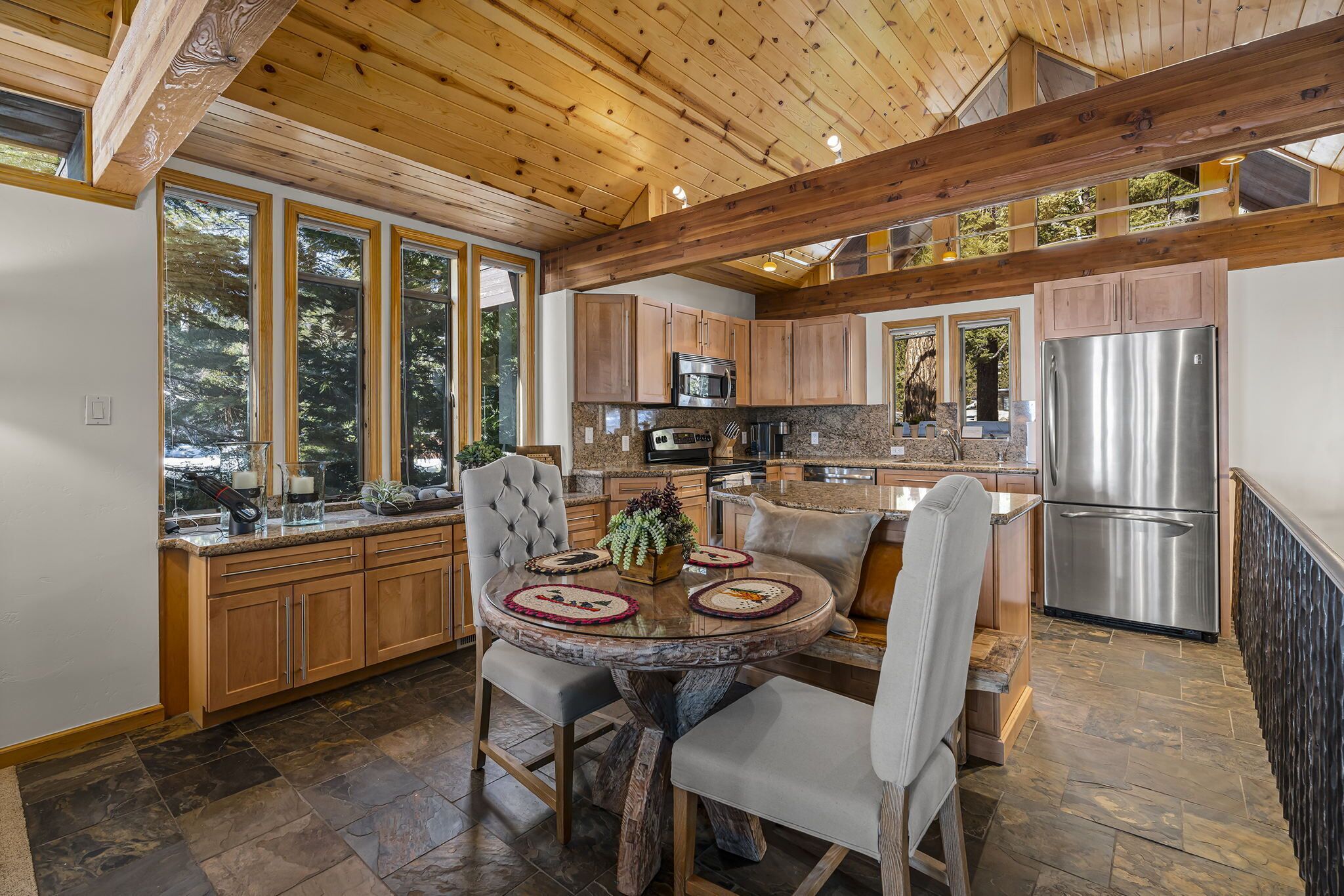 Magnificent 2-bedroom, 2-bath lakefront complex