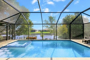 Beheizter Pool