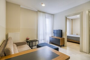 Standard Apartment | Egyptian cotton sheets, premium bedding, minibar, desk - Zin D Sefin aparts (Çekmeköy)