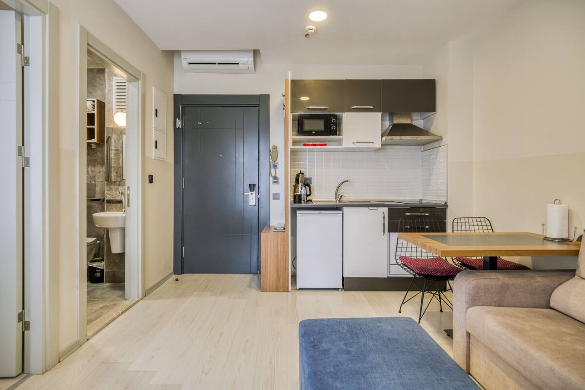 Departamento estándar | Sábanas de algodón egipcio, ropa de cama de alta calidad y minibar