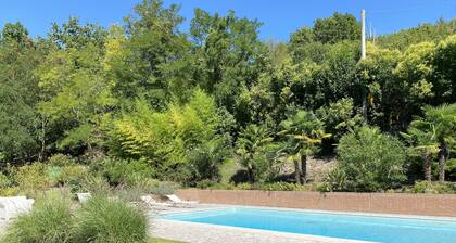 Enchanting country estate, 5 minutes to downtown