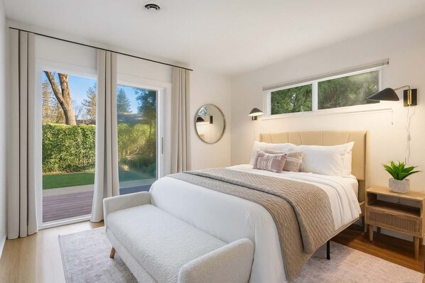 3 habitaciones, tabla de planchar con plancha, cuna de viaje y wifi 