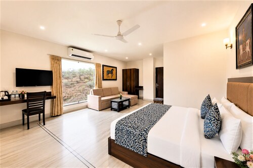 Mewar Palace Luxury Resort & Private Pool Villas - Udaipur