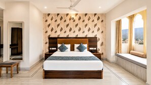 Bed sheets - Mewar Palace Luxury Resort & Private Pool Villas - Udaipur (Udaipur)
