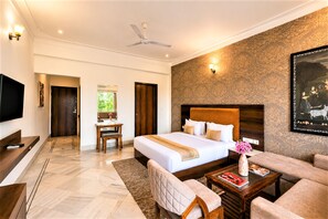 Executive Double Room | Bed sheets - Mewar Palace Luxury Resort & Private Pool Villas - Udaipur (Udaipur)