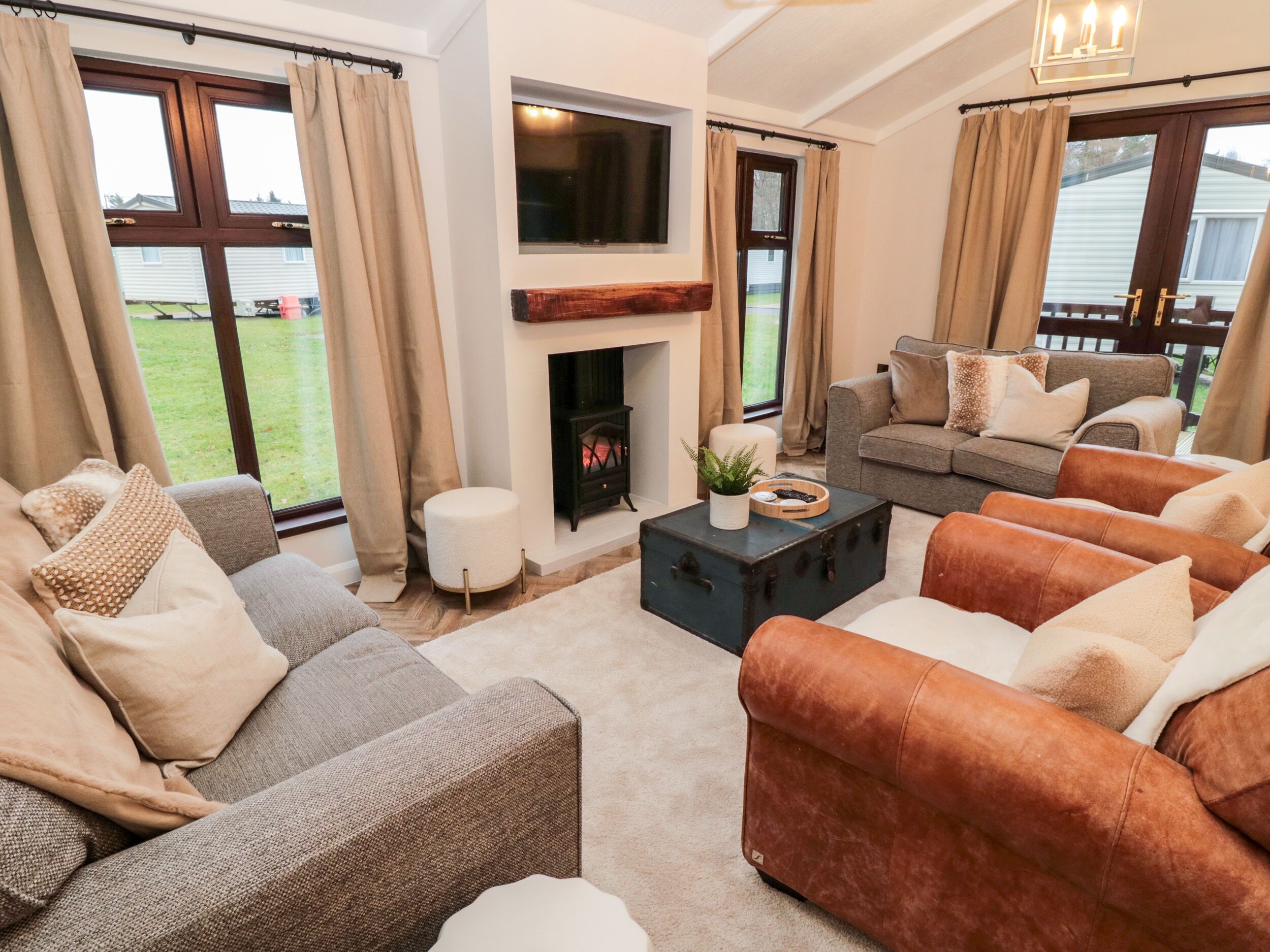 Cottage | Living room | TV