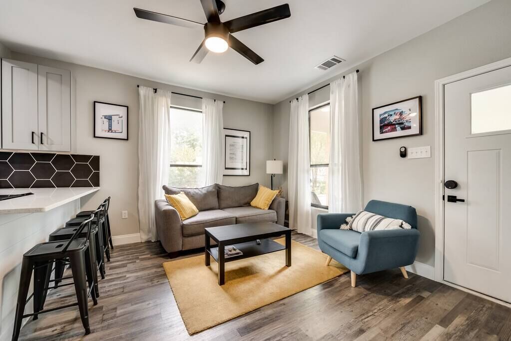 Denton Home near Square UNT & TWU