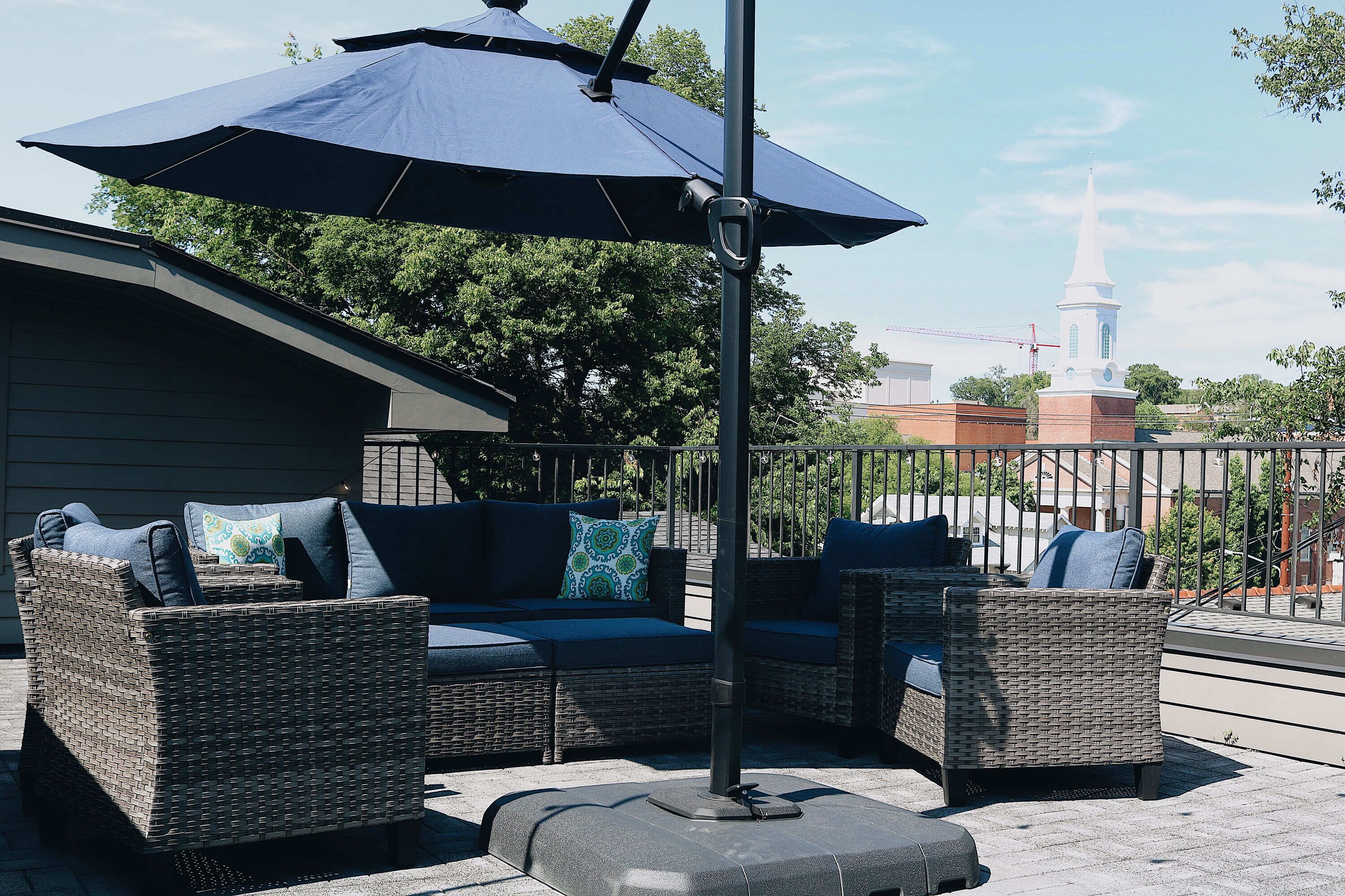 Spacious Belmont Apt with Private Rooftop Deck!