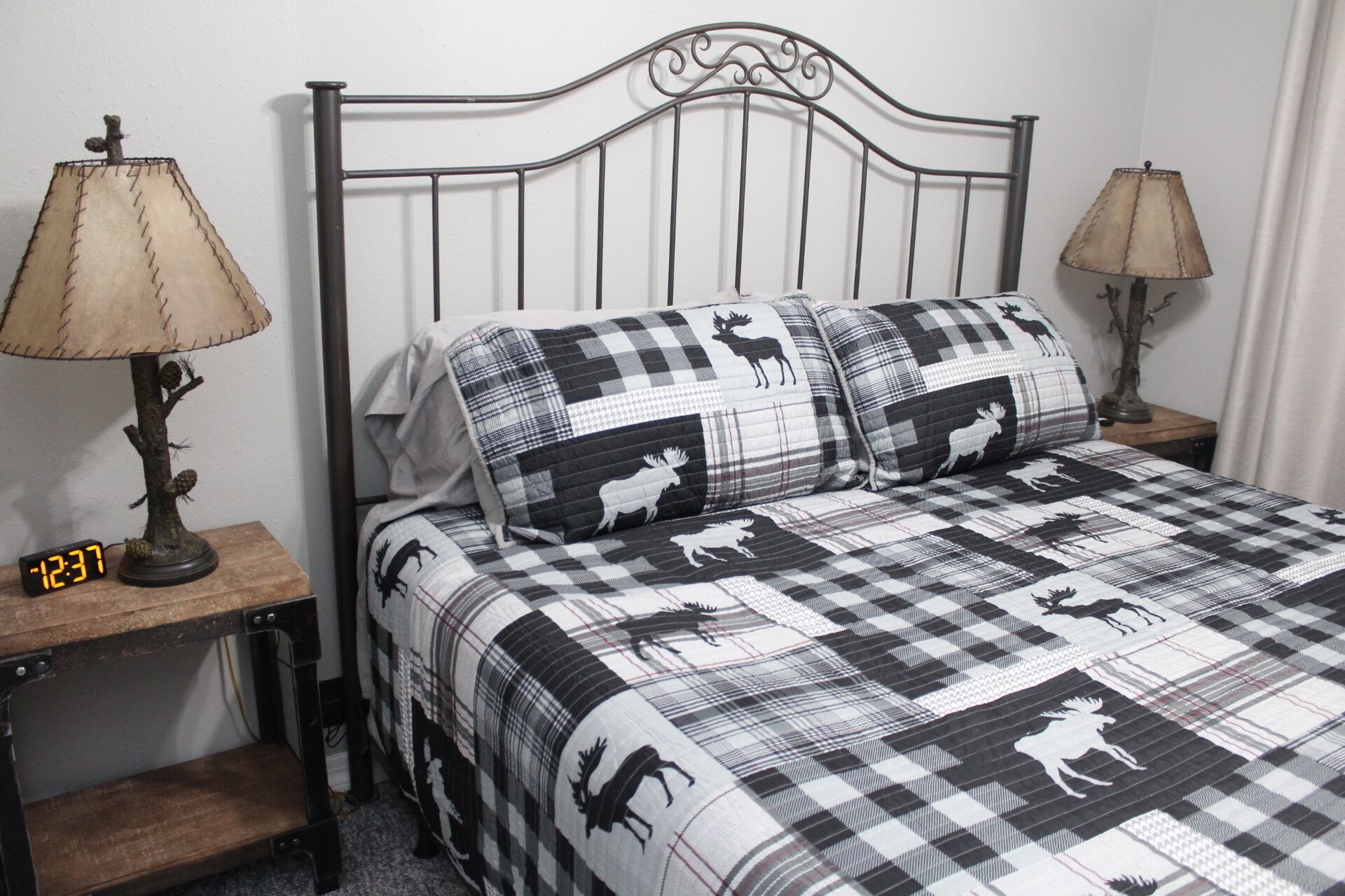 3 bedrooms, iron/ironing board, travel crib, free WiFi