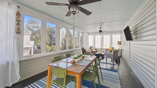 Dining - Spacious, Family Beach Home! Ping Pong, Pet Friendly, Close to Beach & Marina! (Isle Of Palms)