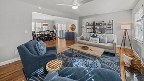 Living area - Spacious, Family Beach Home! Ping Pong, Pet Friendly, Close to Beach & Marina! (Isle Of Palms)