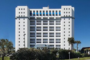 Exterior - ✈️ 🌊 South Harbour 6C: Blue Angels, Water Views + Walk to the Boardwalk! (Pensacola Beach)