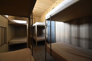 Basic Room, Multiple Beds