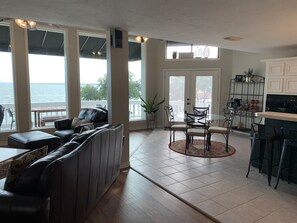 Fridge, microwave, oven, stovetop - Beautiful 3 Story Lake Front Home with boat lift! (Onalaska)