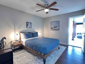 4 bedrooms, iron/ironing board, free WiFi, bed sheets - Stylish 4BR Dallas Ranch in Chapel Downs, 2,500 sqft, 2 living areas, gourmet kitchen, game-friendly layout, fenced yard, covered patio, and 2-car garage. Centrally located near DART, trails, shopping, dining, and all major Dallas attractions (Dallas)