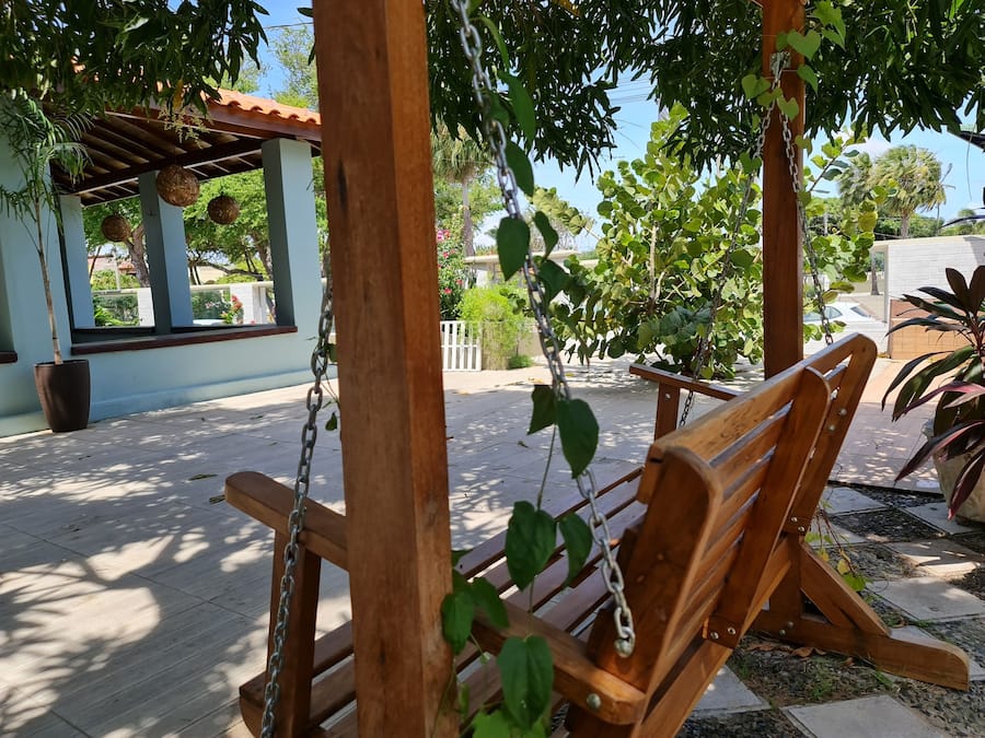 32-inch Smart TV with digital channels, TV, Netflix