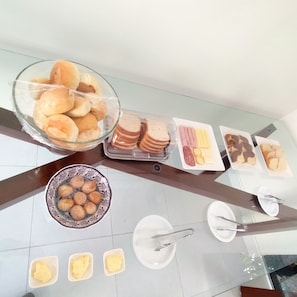 Petit déjeuner buffet compris tous les jours