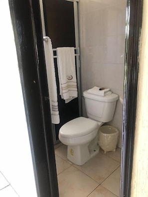 Habitación individual económica | Baño