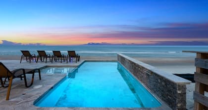 Pool, 7 Bed 7 Bath, Direct Oceanfront, 4 Kitchens