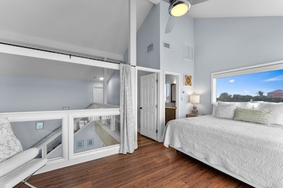 Pool, 7 Bed 7 Bath, Direct Oceanfront, 4 Kitchens