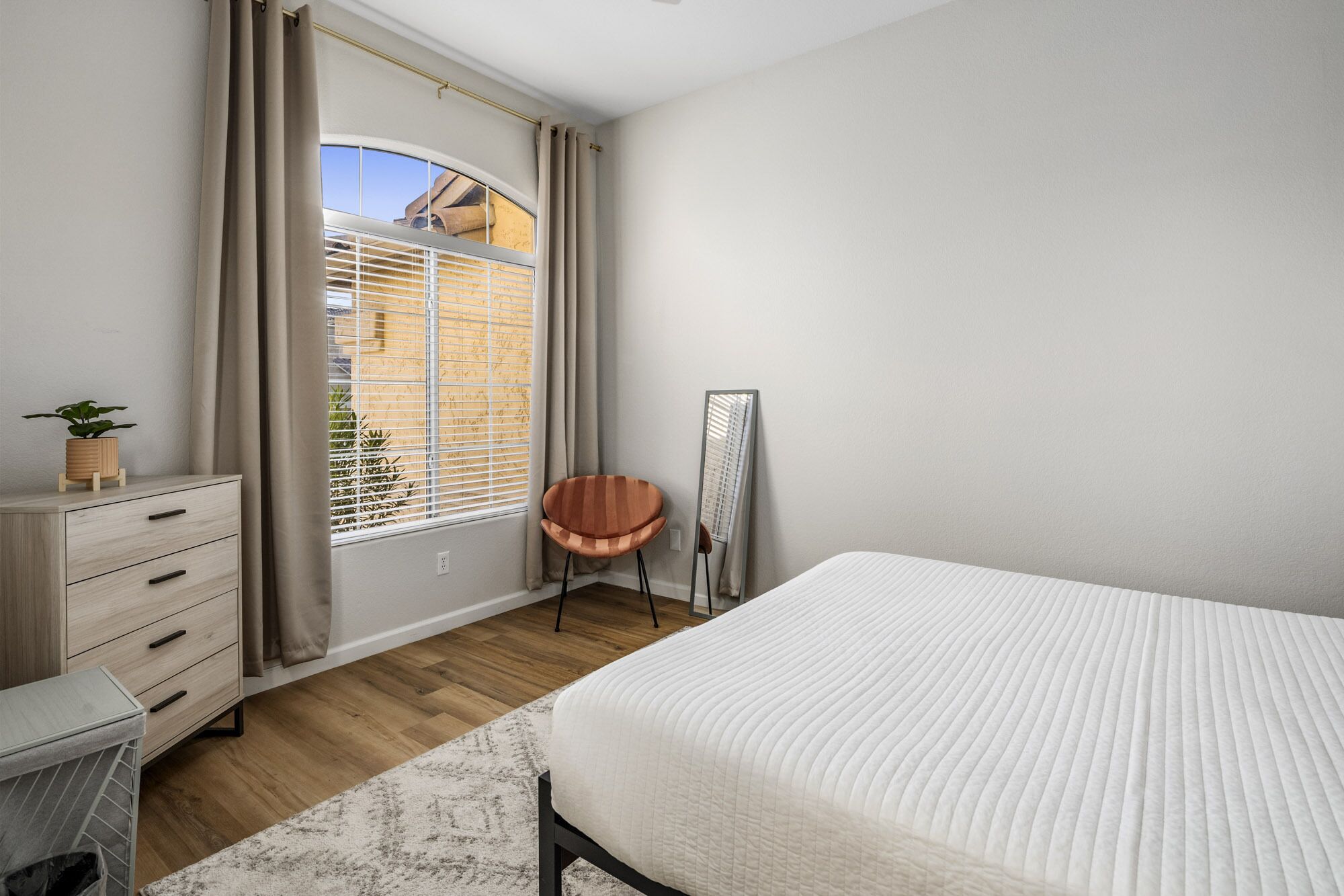 Gilbert Home - about 1 Mile from Historical Downtown Gilbert!