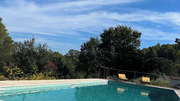 Piscine extérieure, piscine chauffée