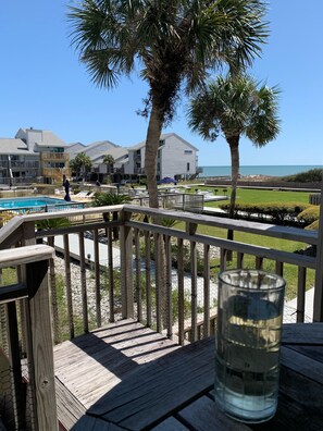 Property grounds - Welcome to Beach Paradise! (Eastpoint)