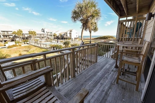 Welcome to Beach Paradise!