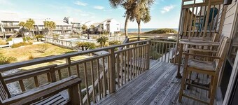 Welcome to Beach Paradise!