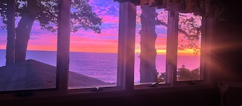 Spacious Lakefront Home with Amazing View