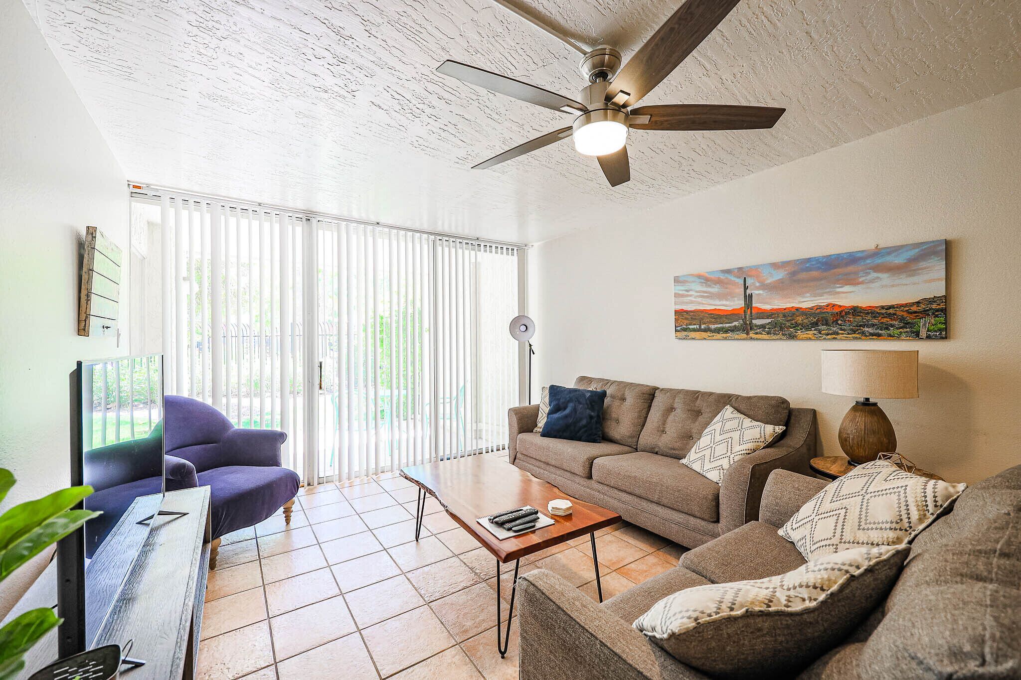 Cozy Condo in the Heart of Old Town w/ Pool!