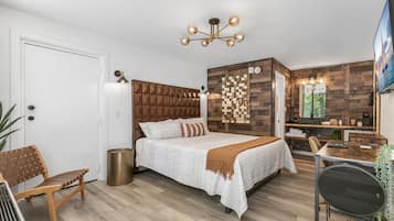 Chambre Signature, 1 très grand lit | Bureau, système d’insonorisation, accès au Wi-Fi (inclus)