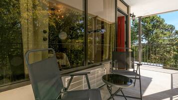 Signature-Zimmer, 1 King-Bett | Schreibtisch, schallisolierte Zimmer, kostenloses WLAN, BettwÀsche