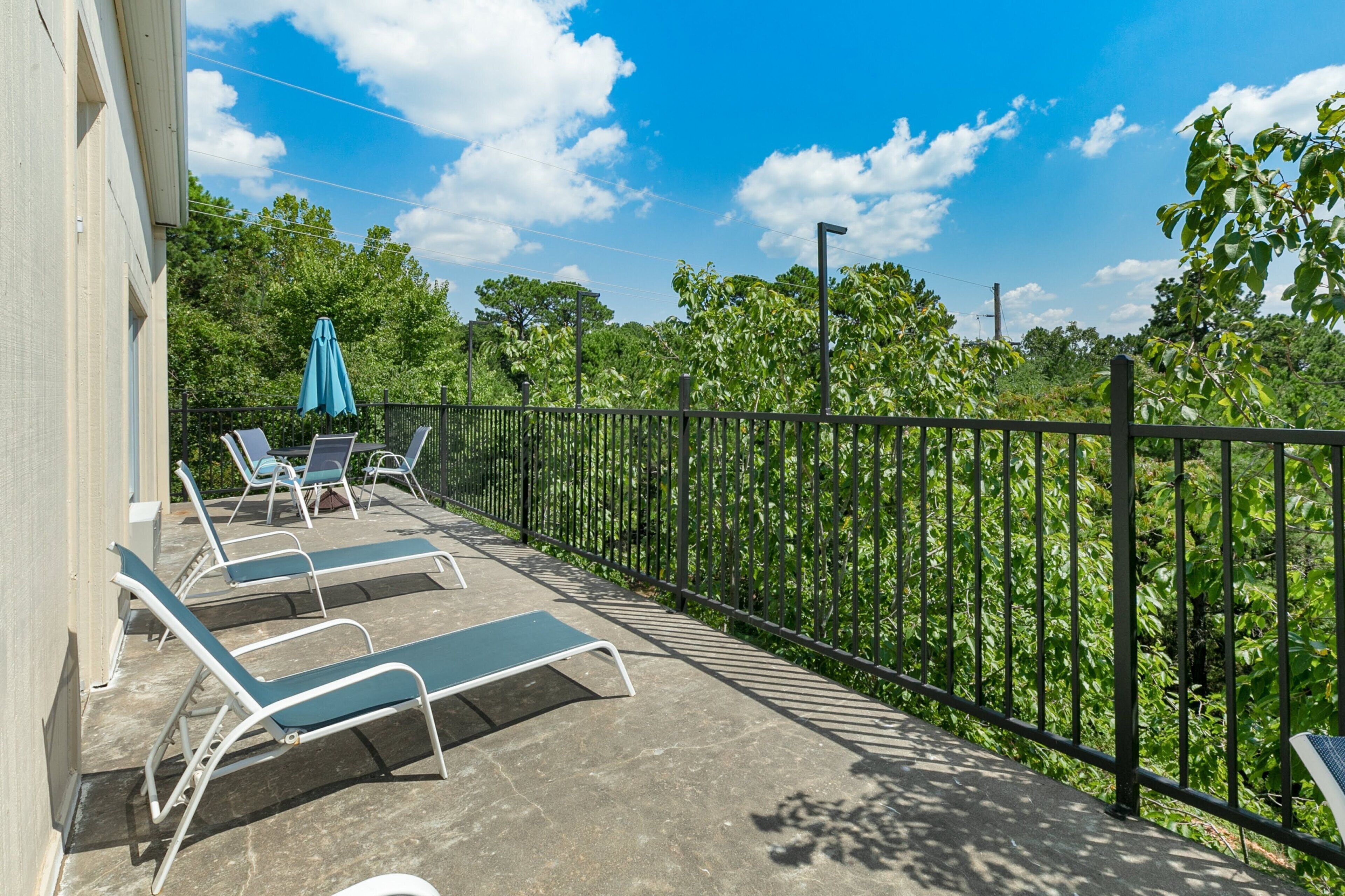 Honeymoon Room, 1 King Bed, Jetted Tub | Terrace/patio