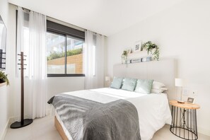 2 bedrooms, iron/ironing board, free WiFi, bed sheets - Santa Barbara Heights III CLC - Luxury, private pool on terrace, sea view (Mijas Costa)